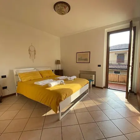 Appartement Family House With Free Parking, 450m From *